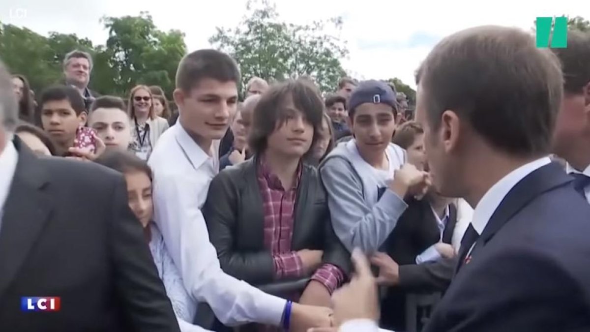 Macron va renyar el jove per anomenar-lo a seques ‘Manu’ en comptes de senyor o senyor president.