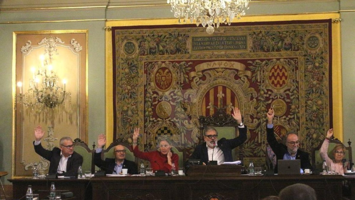 La Paeria da luz a la congelación de los impuestos municipales de 2019