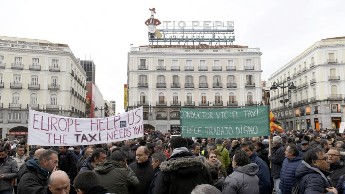 Imagen de las concentraciones del sector del taxi celebradas ayer en Madrid.