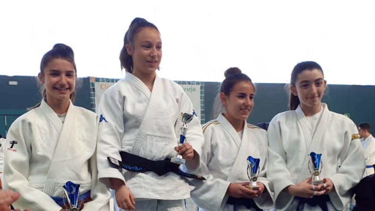 Tres medalles del Dojo Lleida al Català