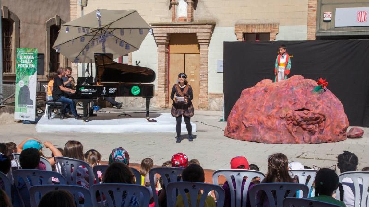 El pianista Santi Riu va crear l’espectacle infantil ‘El petit príncep’ amb la companyia Campi Qui Pugui.