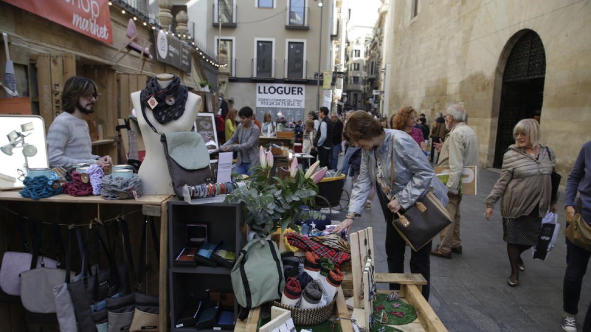 Comercios locales se dieron a conocer ayer en la Catedral.
