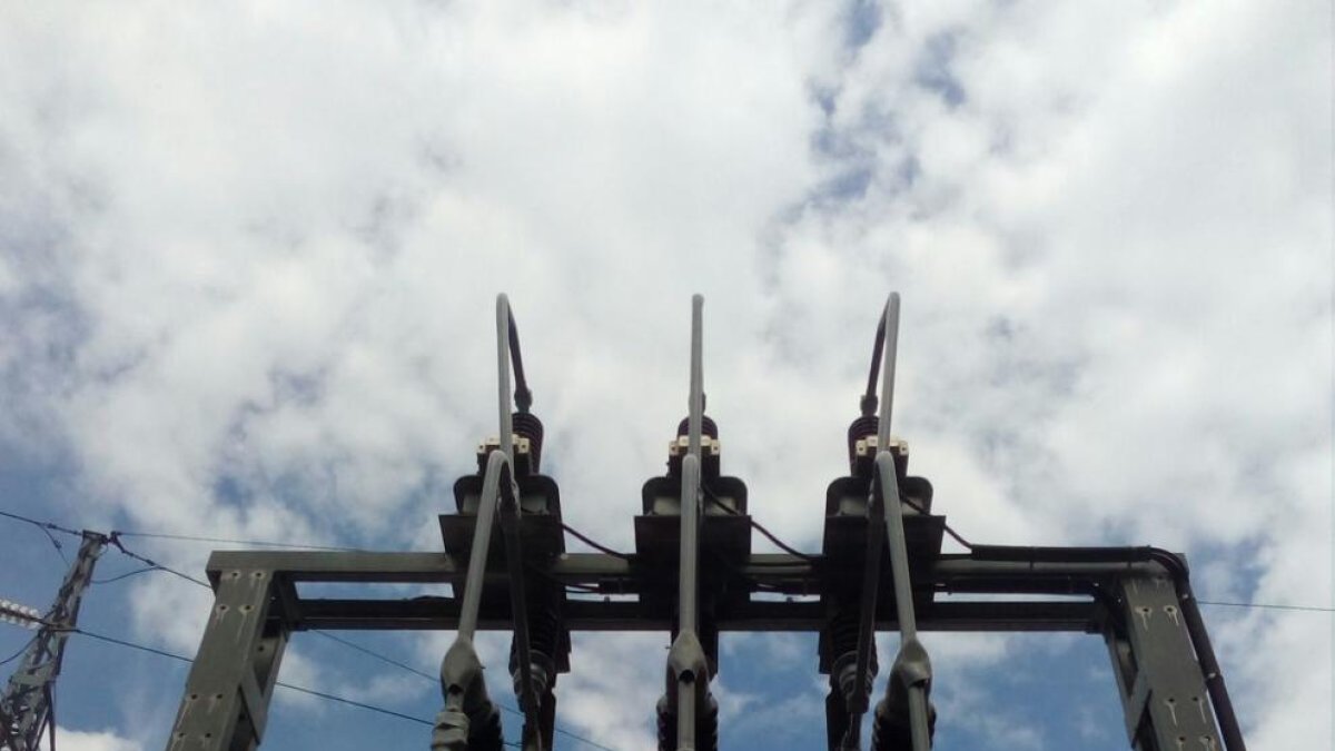 Endesa instal·la aïllaments per protegir les aus a dos subestacions de la Val d'Aran