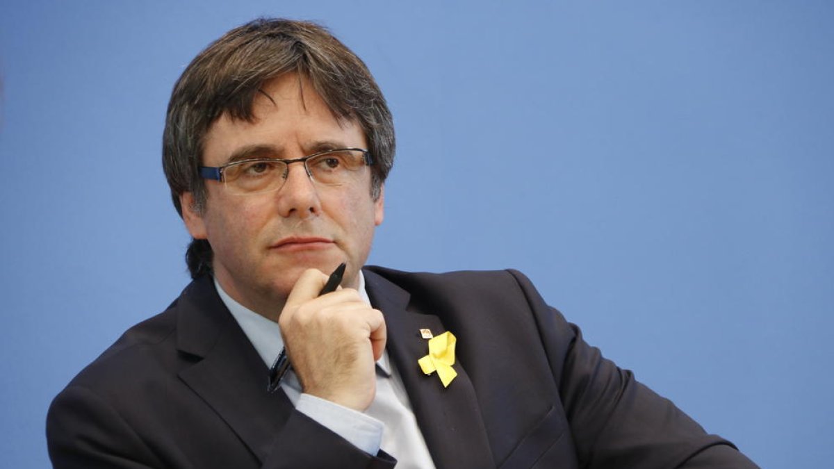 Puigdemont afirma que tiene la 'voluntad de continuar el mandato de la gente'