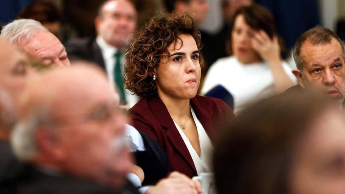 La ministra de sanitat, Dolors Montserrat, a l’esmorzar informatiu del Fòrum Europa.