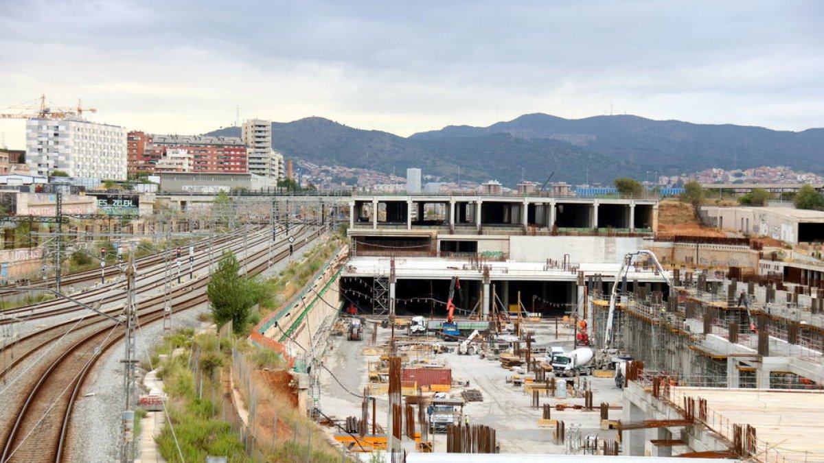 Imagen de las obras de la futura estación de La Sagrera.