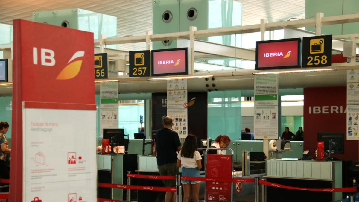 La jornada de vagues al Prat es desenvolupa sense incidències