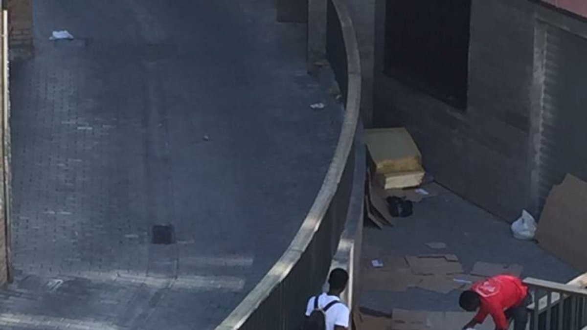 Una de les fotografies publicades denunciant el desallotjament