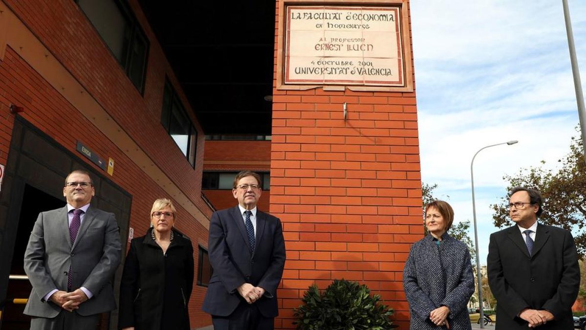 Homenatge a Ernest Lluch en el 18 aniversari del seu assassinat per ETA