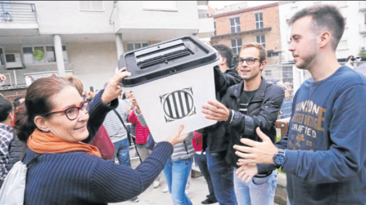 I les urnes? A la panxa del bou!