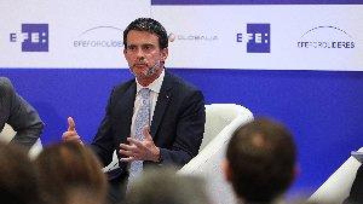 Valls confia en una solució política a Catalunya