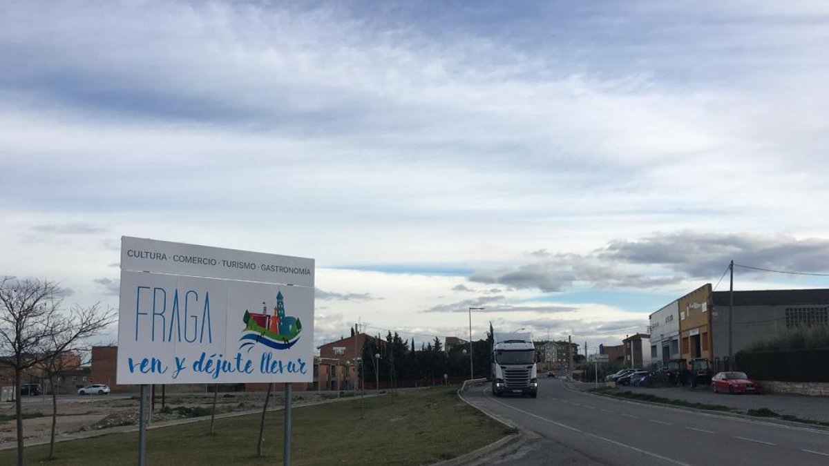 Una de las vallas de promoción que se han colocado.