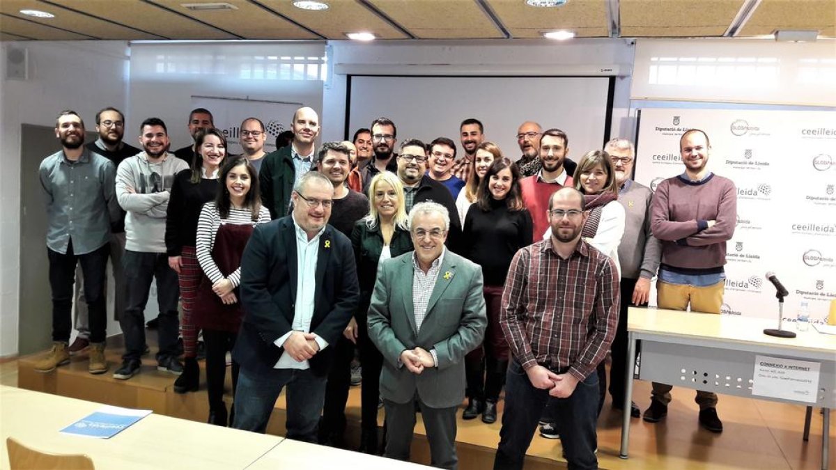 Un momento del acto de la entrega de llaves a las empresas.