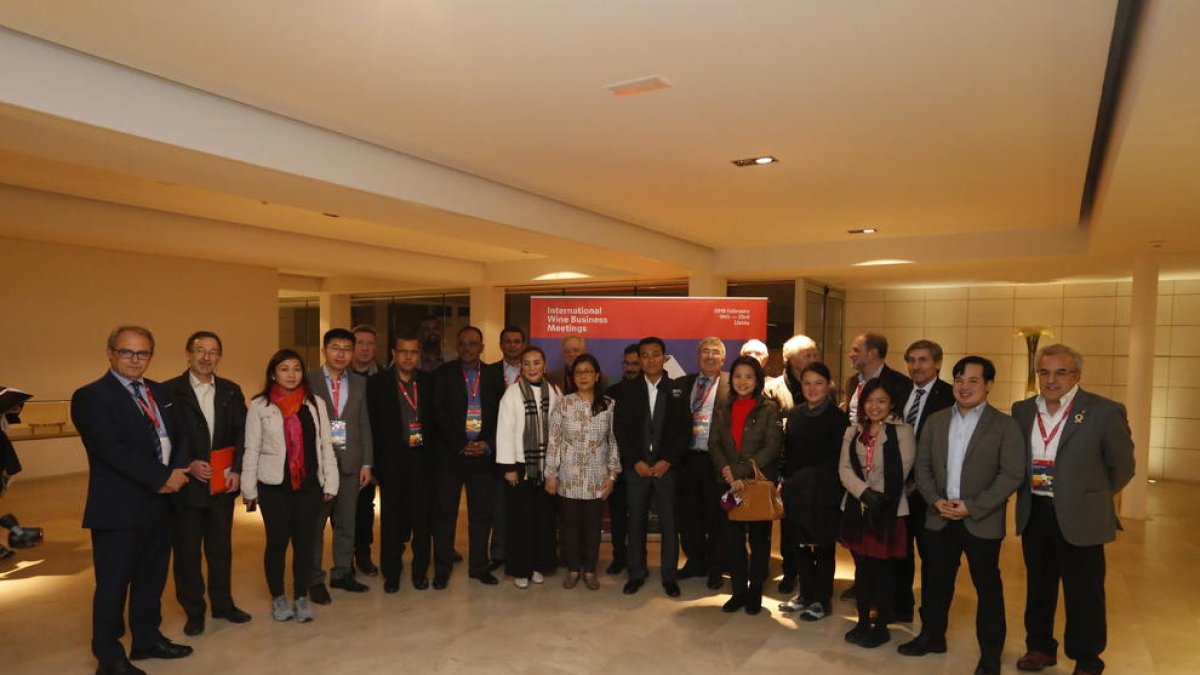 Recepción a firmas asiáticas importadoras de vinos
