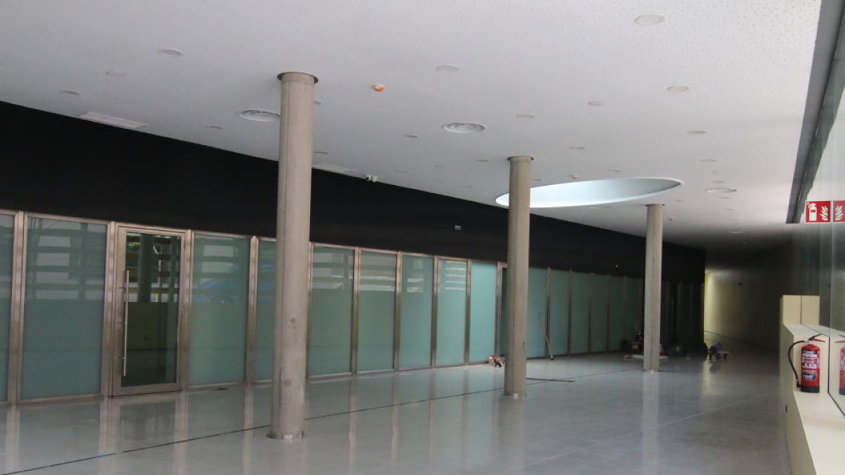 Interior de l’ampliació de l’edifici judicial, que acollirà les noves sales de vistes.