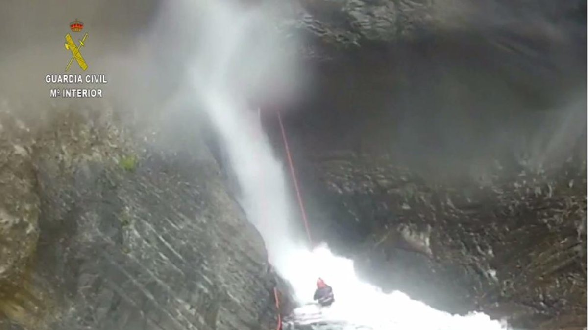 Imatge del rescat del jove de Tàrrega mort a Benasc.