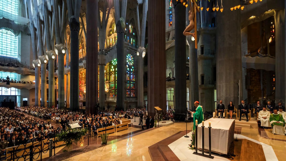 La missa solemne en memòria de les víctimes dels atemptats de Barcelona i Cambrils a la Sagrada Família.