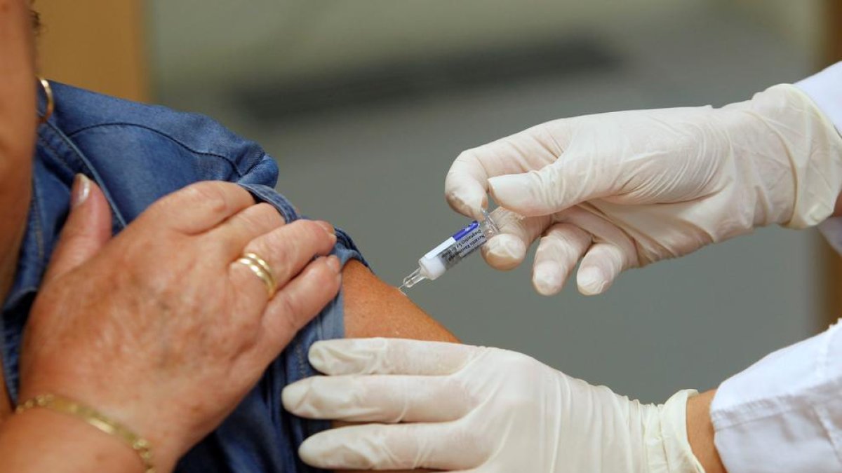 Els infermers podran prescriure a partir d'aquest dimecres