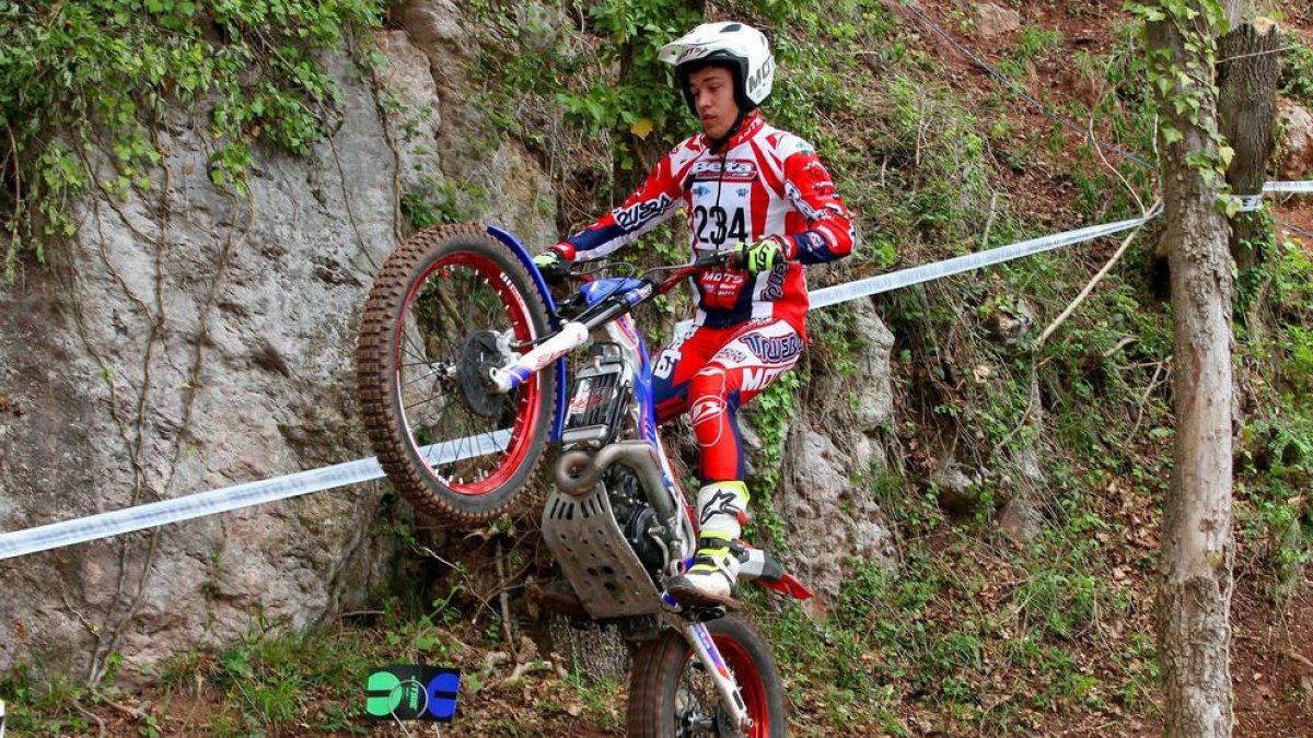 Sergio Ribau obre el Mundial de trial amb el divuitè lloc