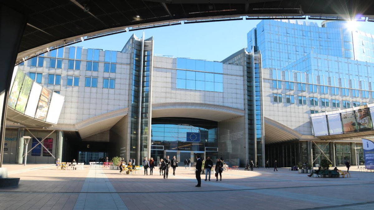 Imagen de la planta exterior del edificio del Parlamento Europeo.