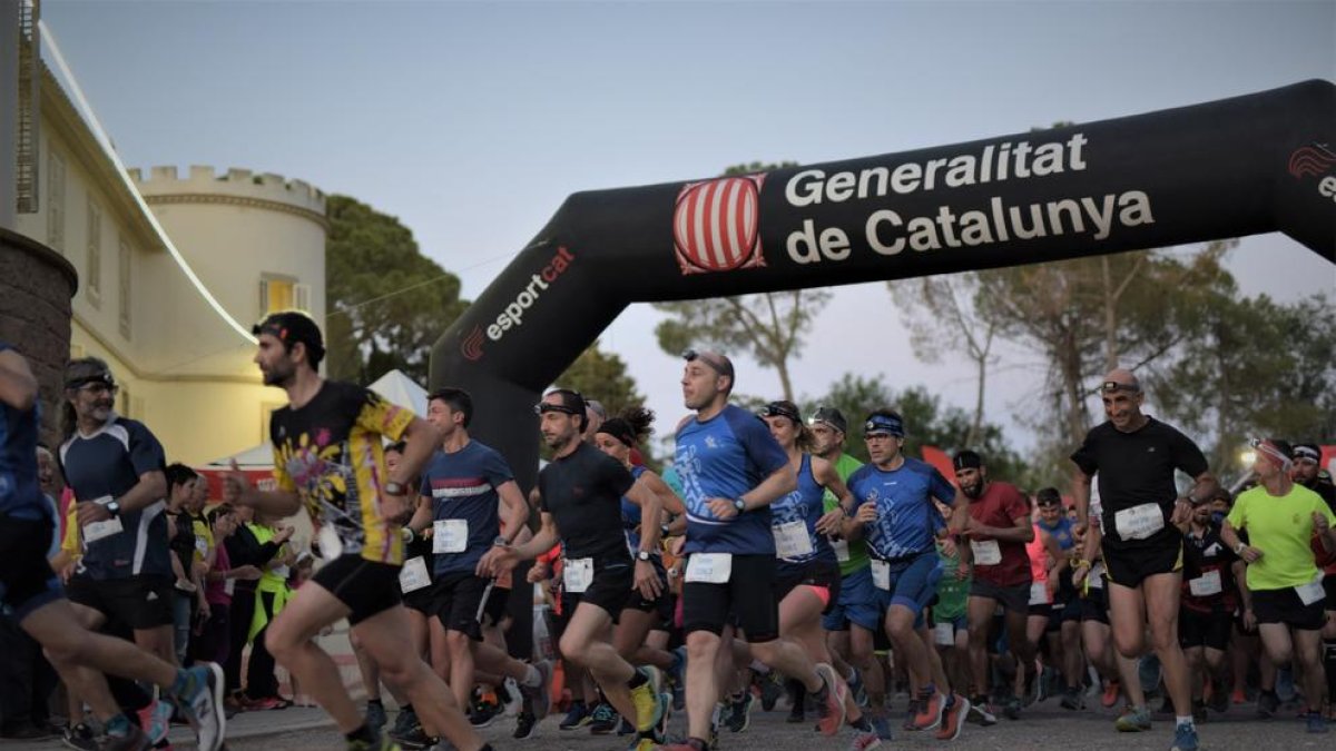 Un momento de la salida de la carrera nocturna que se celebró el pasado sábado.