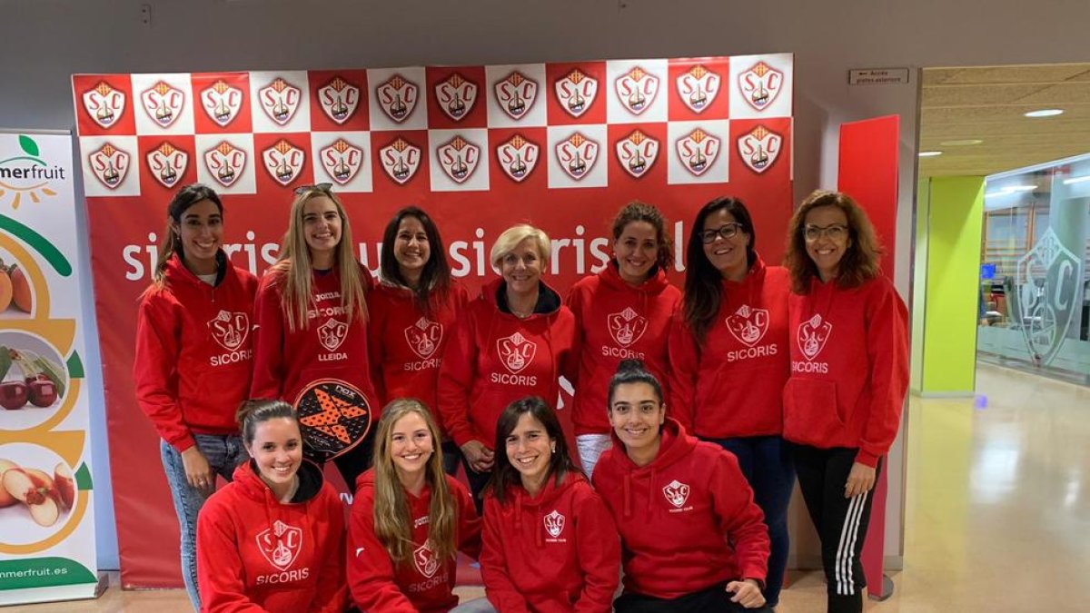 El equipo femenino del Sícoris, subcampeón de la Lliga de pádel