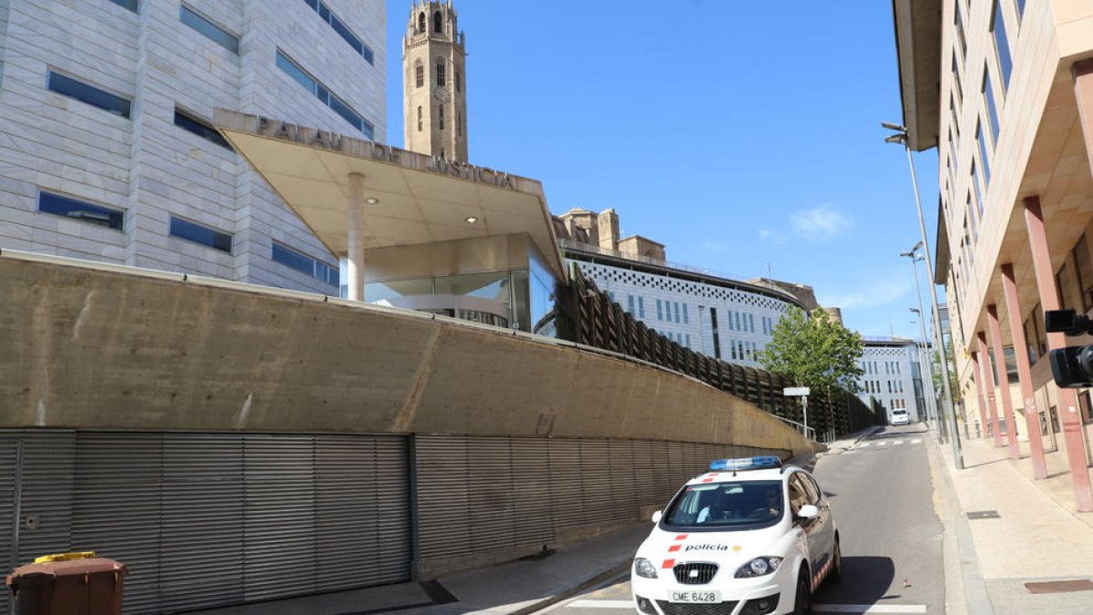 Los padres ingresaron en prisión el 23 de abril.