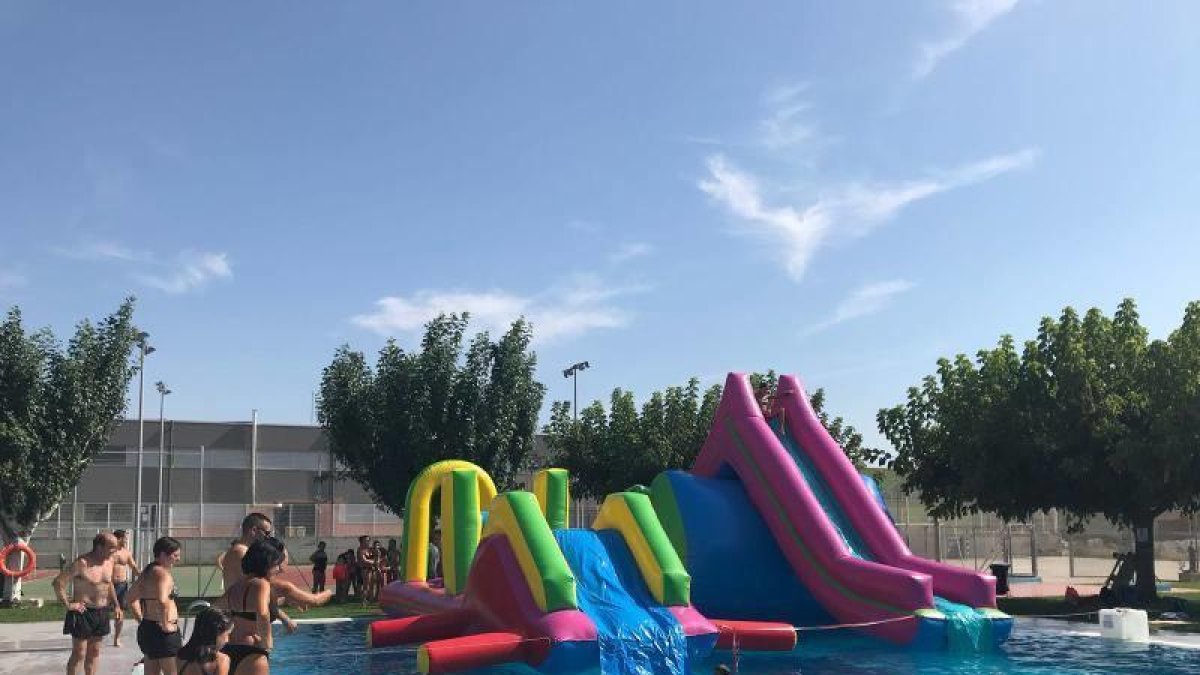 Torrefarrera celebra aquest divendres la Festa dels Inflables Aquàtics