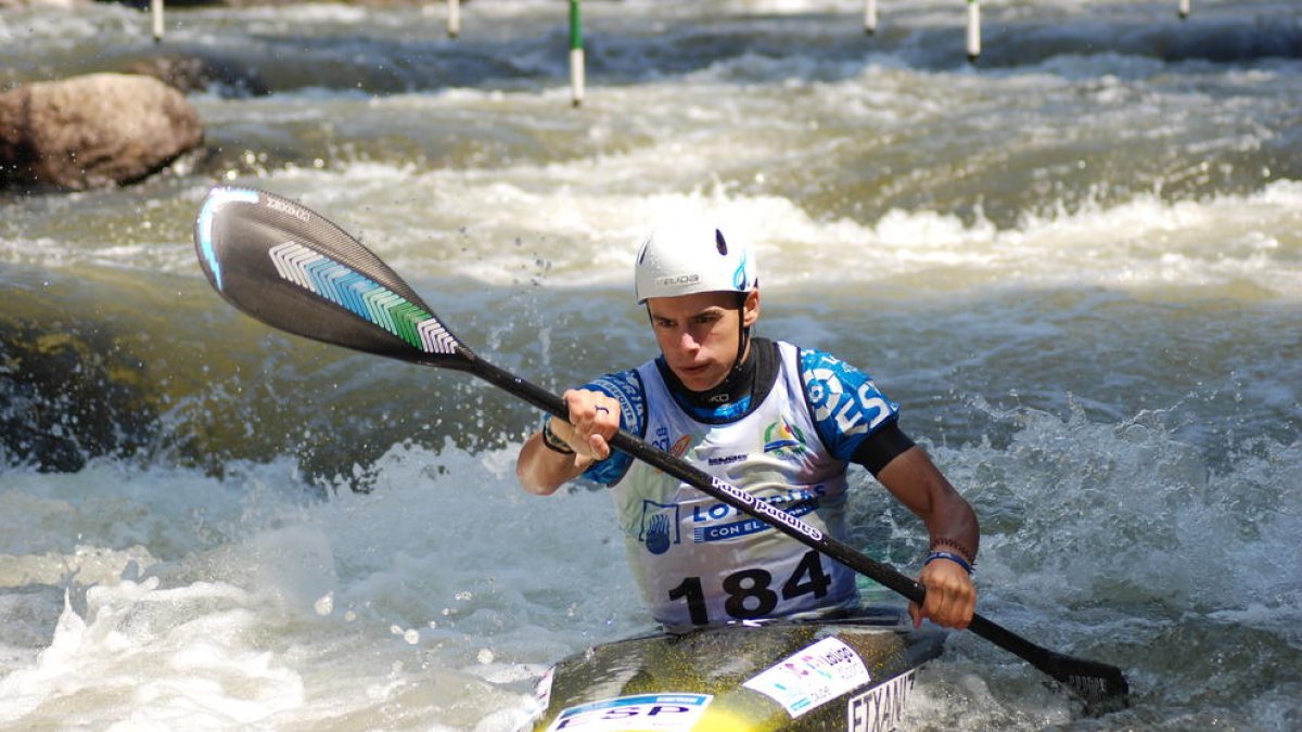 Pau Etxaniz va firmar un doblet al guanyar tant en canoa com en caiac de la categoria júnior.