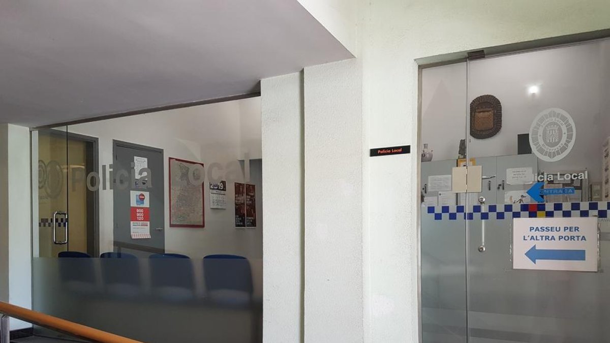 Las instalaciones de la policía local de Mollerussa.