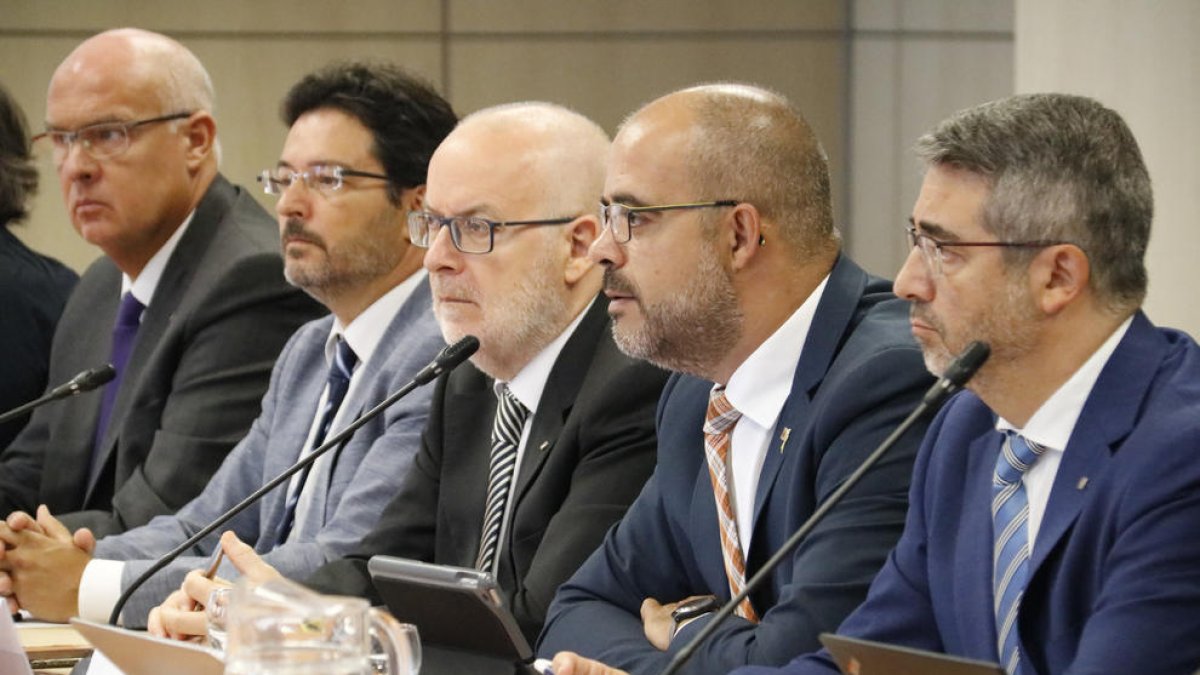 Miquel Buch, segon per l’esquerra, en la reunió.