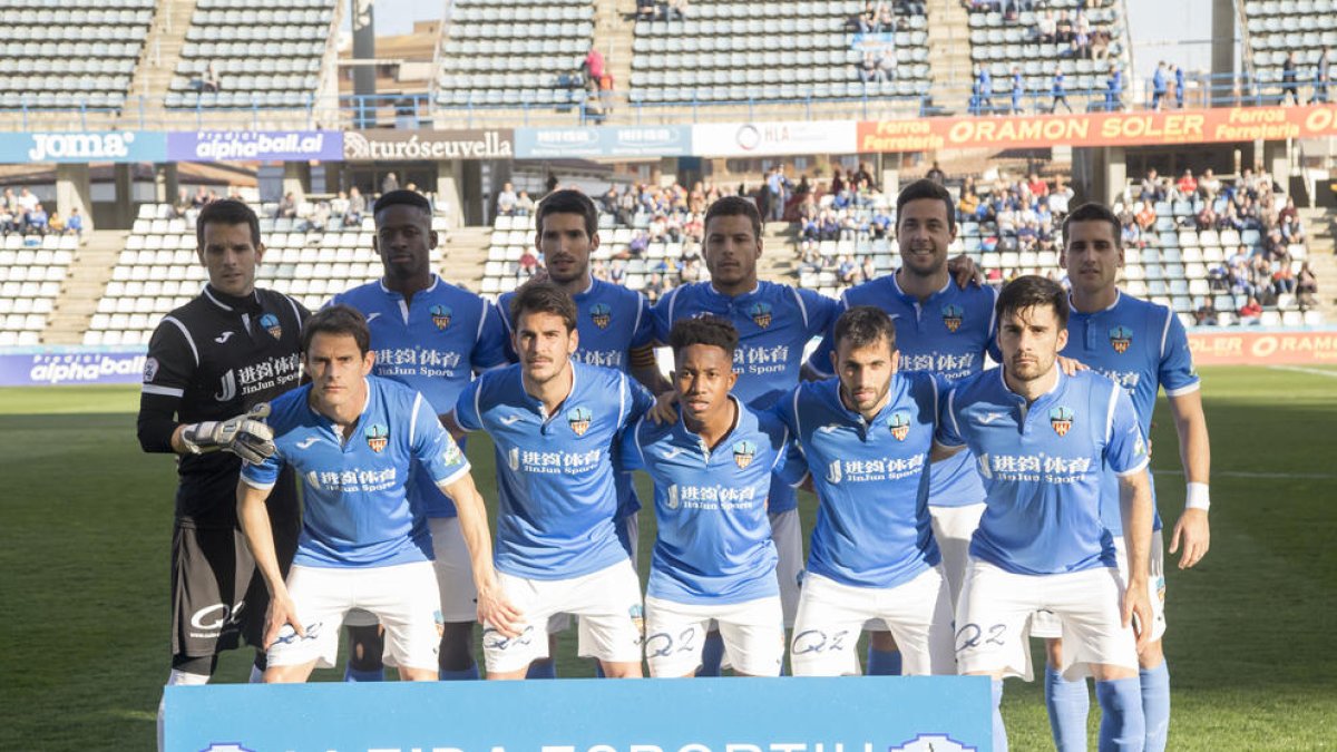 Formación inicial del Lleida el pasado domingo.