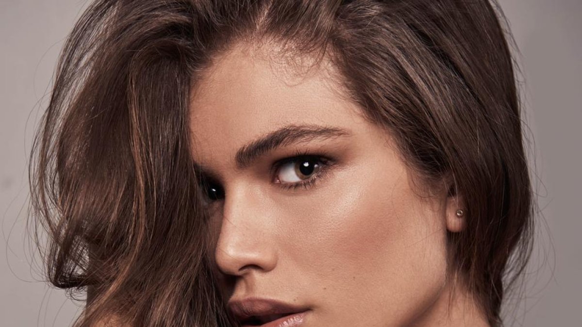 Primera model trans de Victoria's Secret