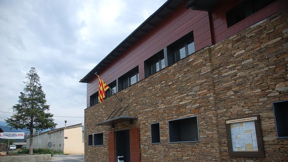Imatge d’arxiu de l’ajuntament de Montferrer, que s’escalfarà amb una caldera de biomassa.
