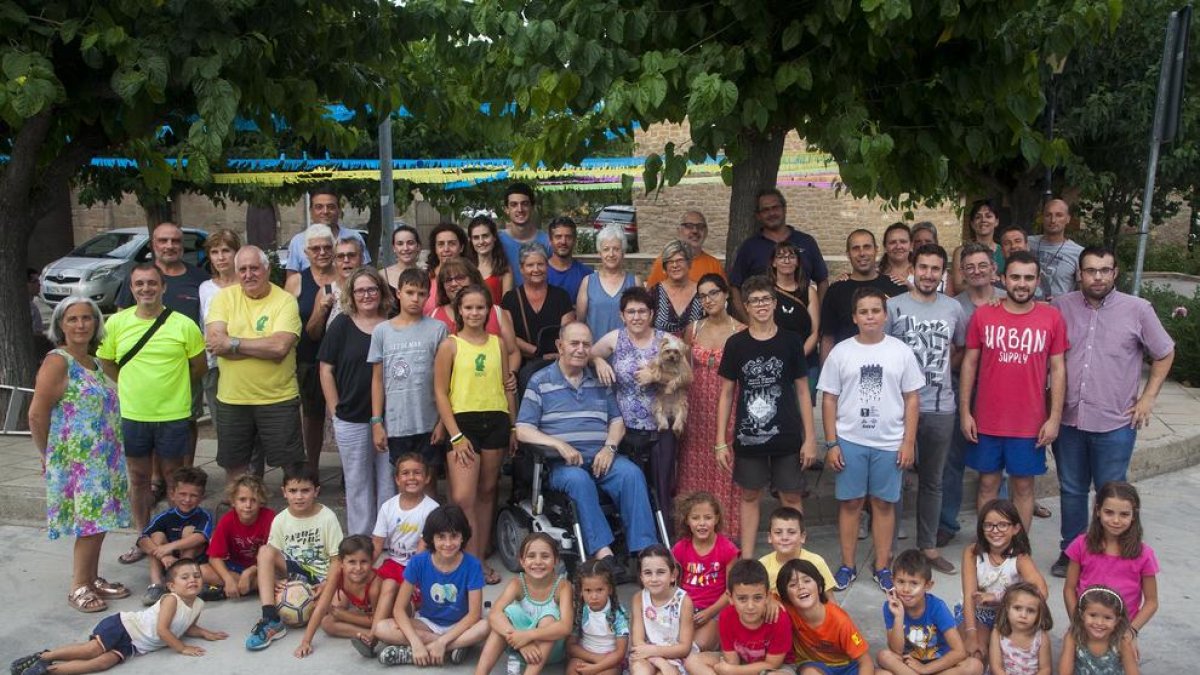 Gran part dels veïns de Sedó, petit poble amb uns vuitanta habitants, del municipi de Torrefeta i Florejacs.