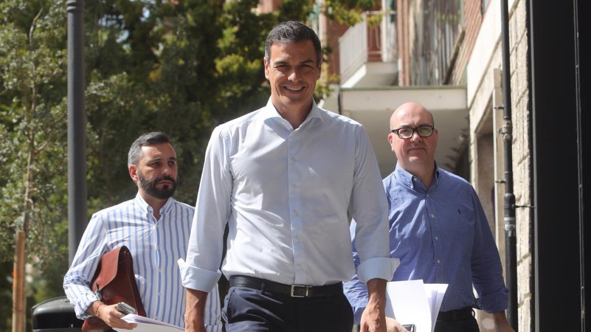 Sánchez reprendrà els contactes amb els partits polítics a finals d'agost