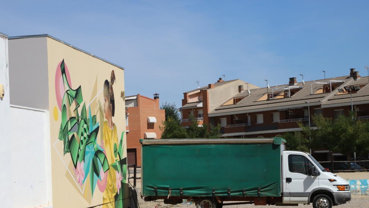 Fachadas de Torrefarrera toman ‘vida’ con el arte mural del festival.