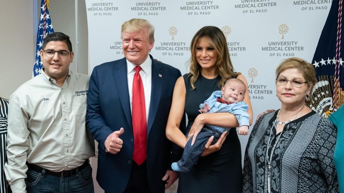 Críticas contra Trump por usar a un huérfano del tiroteo de El Paso