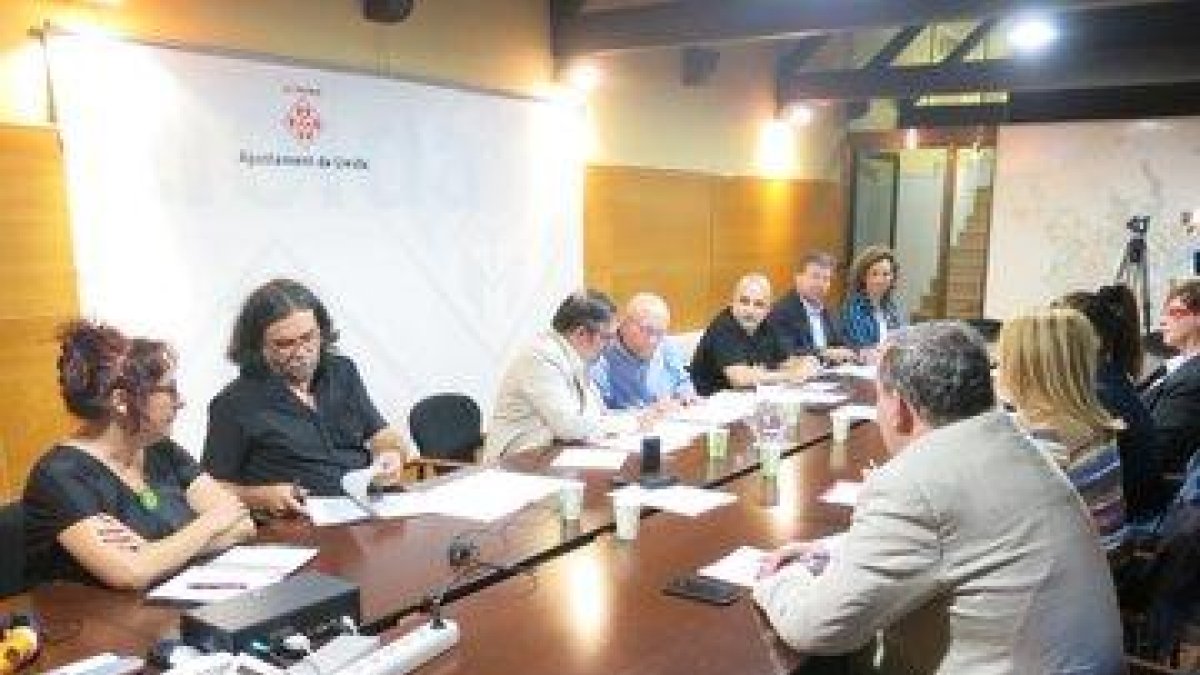 Imagen de la comisión especial sobre el 1-O celebrada ayer.