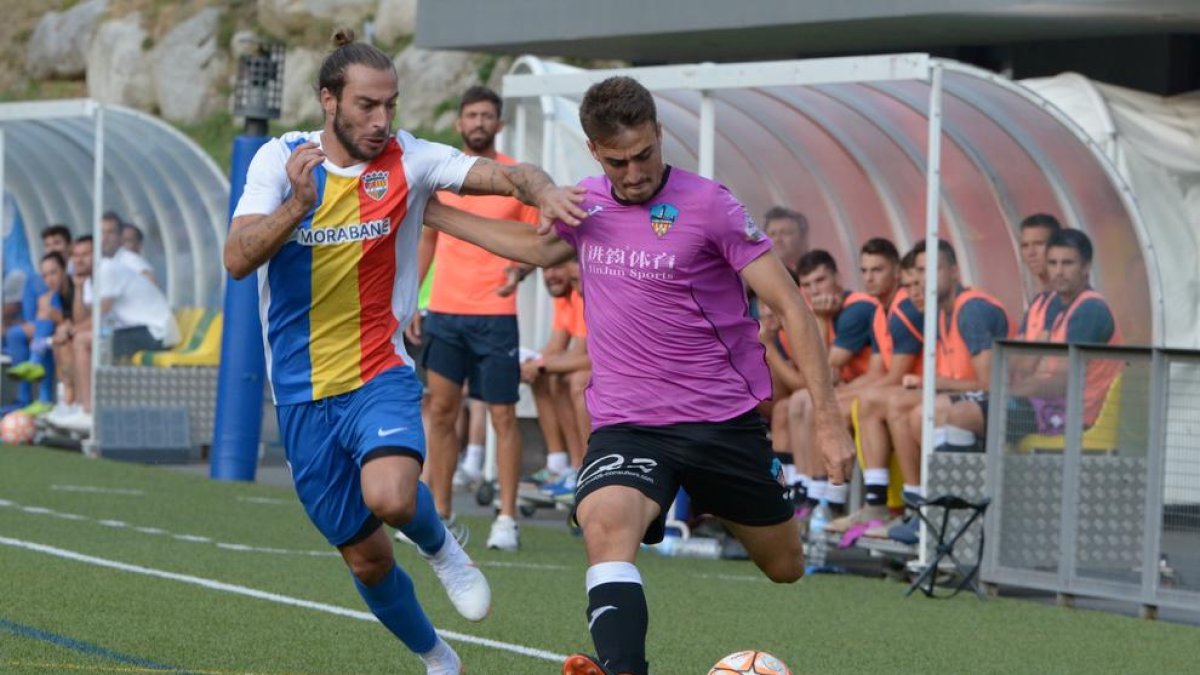 El partit va ser de màxima igualtat, entre dos equips de Segona B.