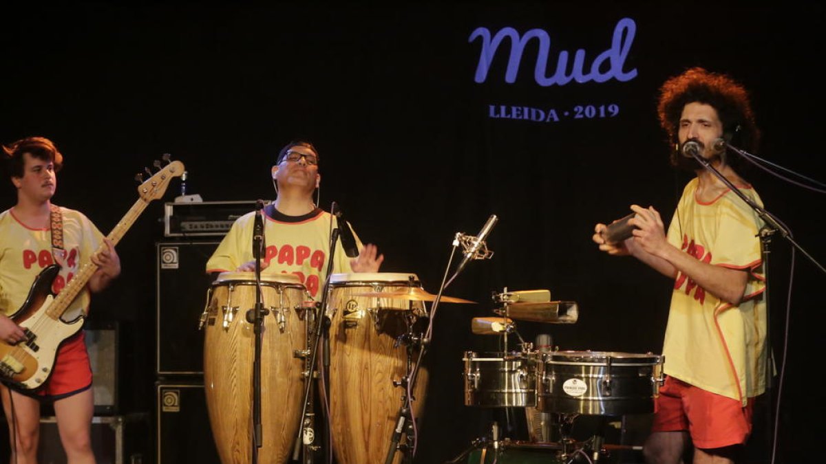 Alex Figueira, líder del Conjunto Papa Upa, al concert d’ahir.