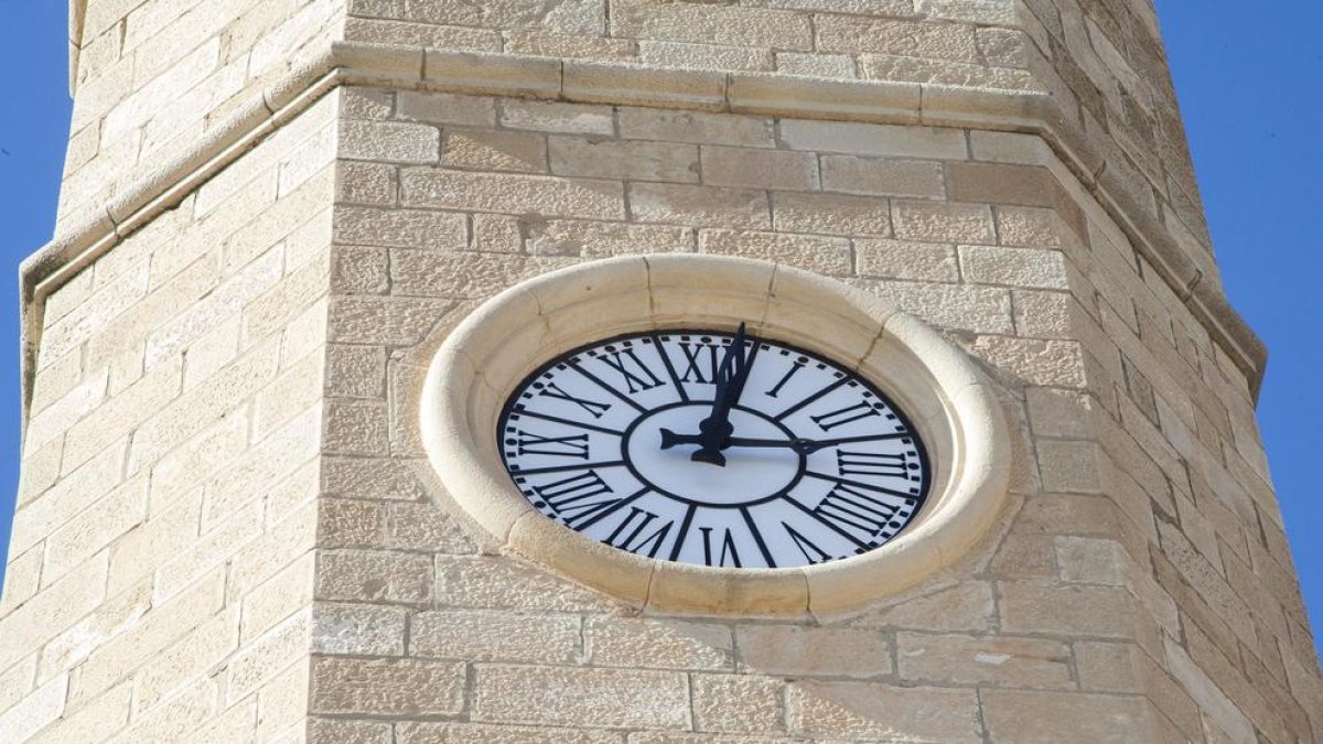 Vista general del rellotge, de nou en funcionament.