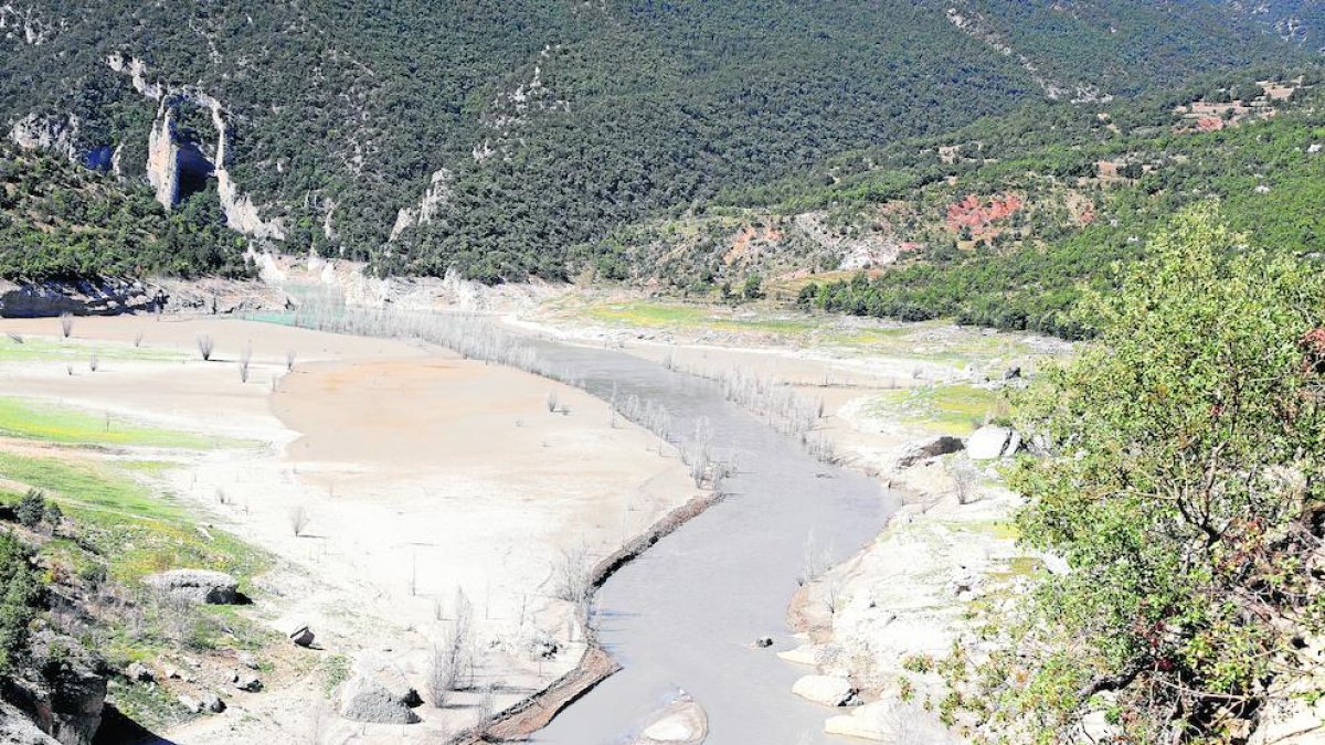 El riu Noguera Ribagorçana, al seu pas pel congost de Mont-rebei aquest cap de setmana.