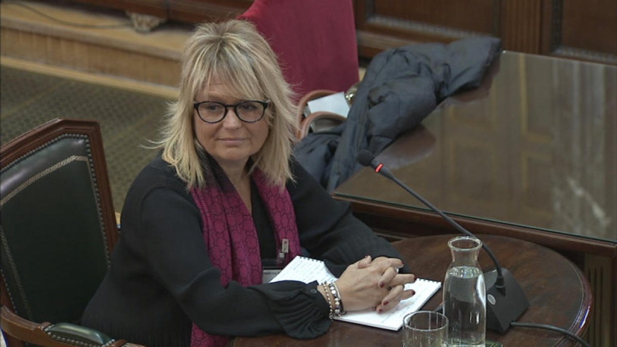 Una responsable de una imprenta dice que hicieron carteles por valor de más de 17.000 euros sin albarán ni factura