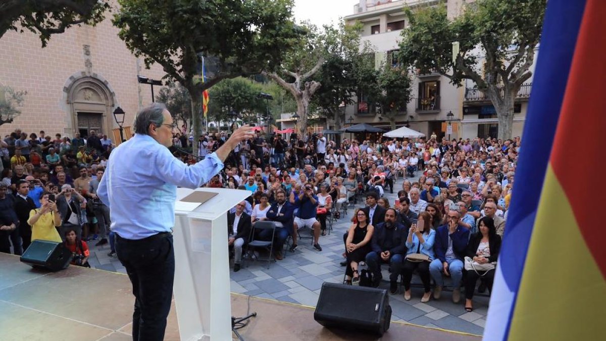 Diez años de Arenys de Munt  -  El president de la Generalitat, Quim Torra, participó ayer en los actos conmemorativos del décimo aniversario de la primera consulta por la independencia en Catalunya, organizada en Arenys de Munt. En su discurso, ...