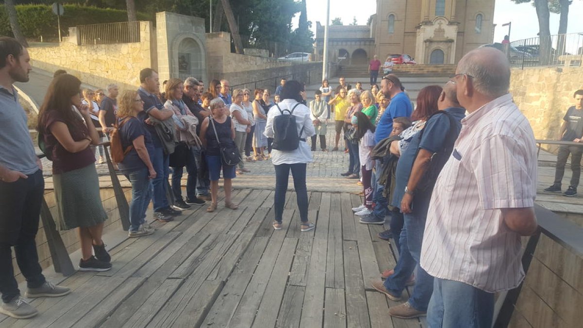 Los participantes en la jornada visitaron el Castell Formós.
