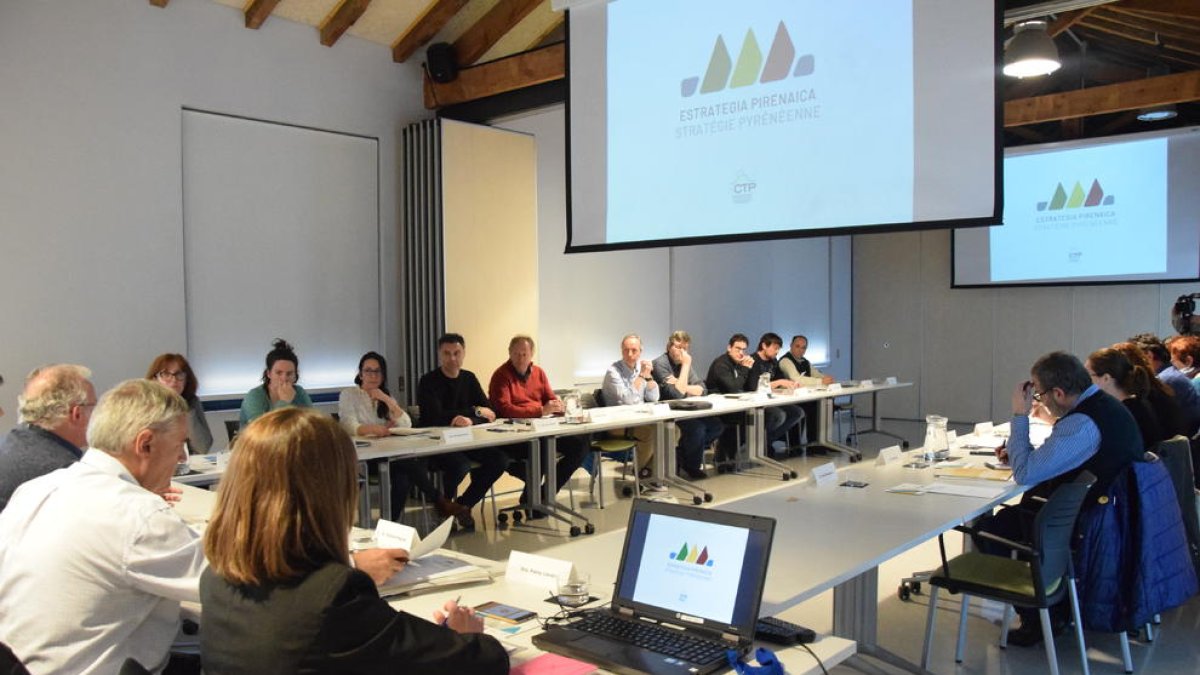 La reunión de la Estrategia Pirenaica fue en el Cetap de La Seu.