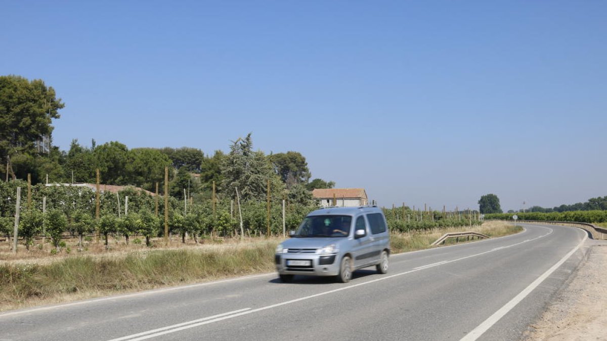 El accidente se produjo en este punto de la carretera entre Lleida y Artesa de Lleida