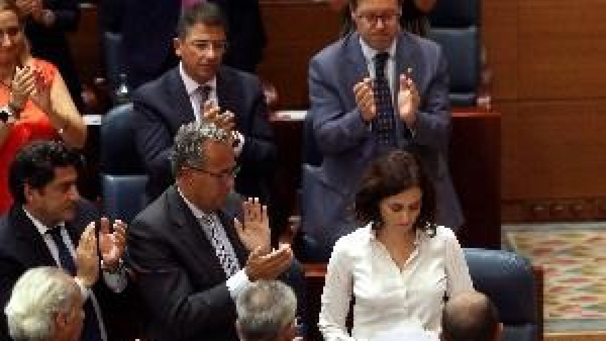 Díaz Ayuso, investida presidenta de Madrid
