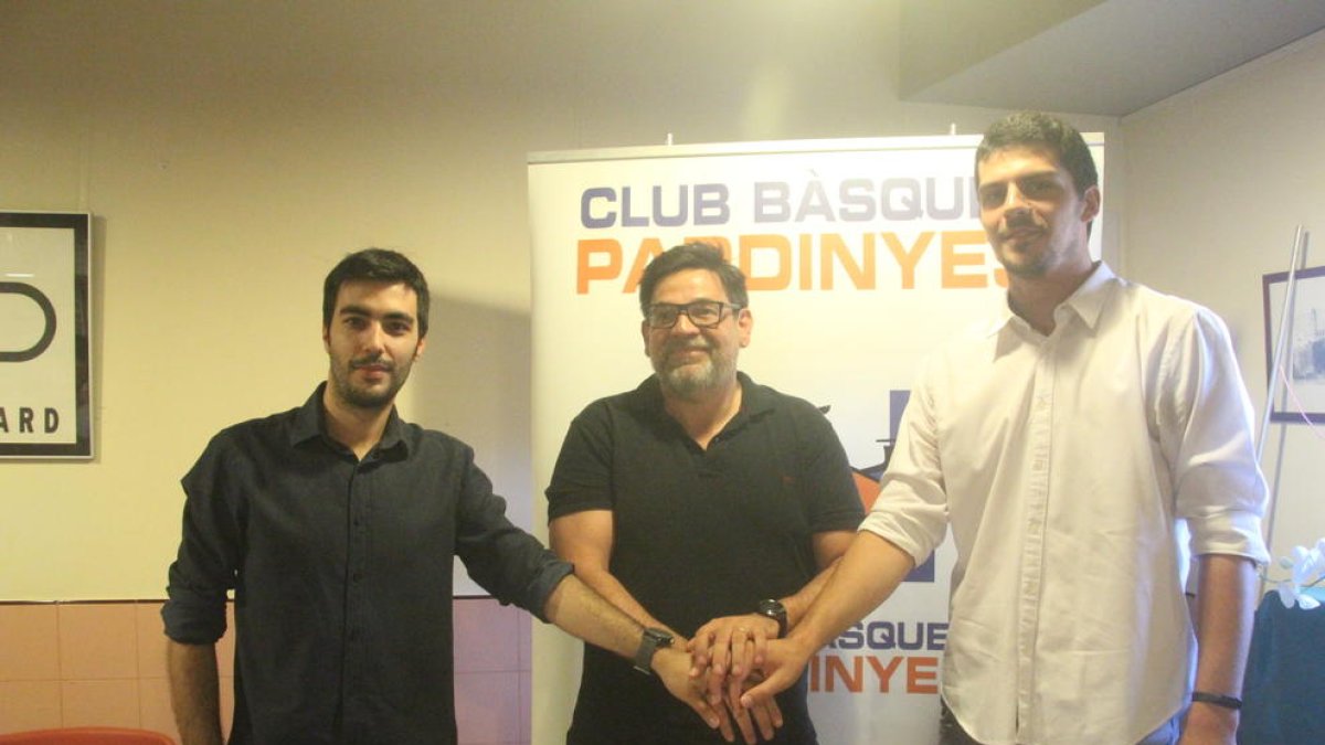 Jordi Mauri, en el centro, junto a Gerard Encuentra y Carles Gasque, presentados ayer.